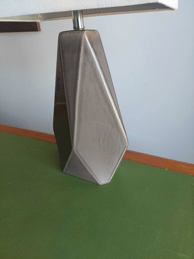 Table Lamp - photo 3