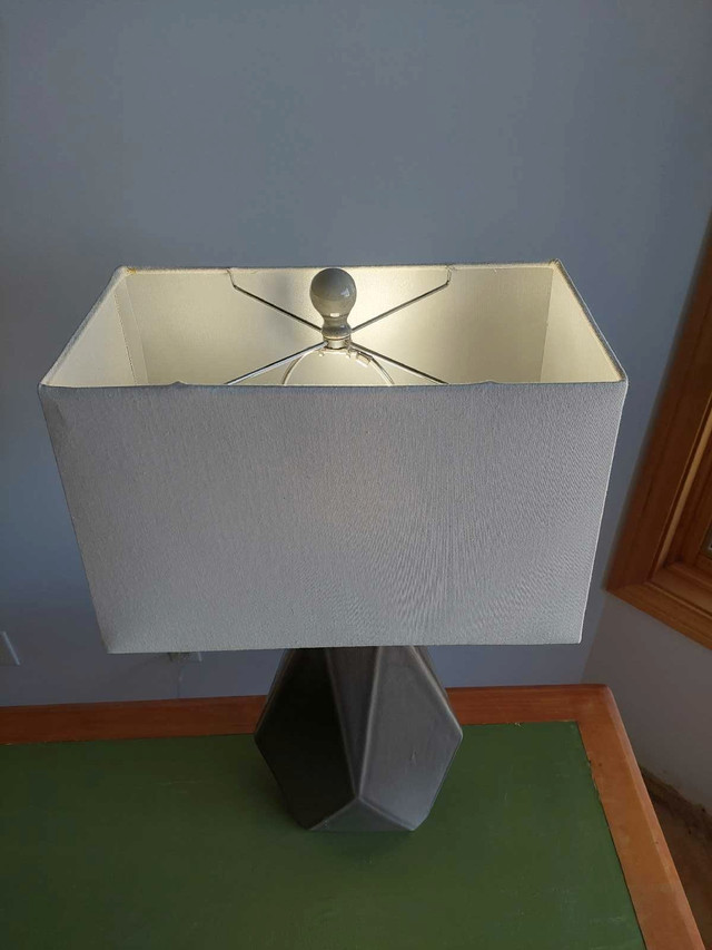 Table Lamp - photo 4
