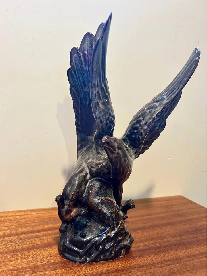 Vintage ceramic large eagle - photo 2
