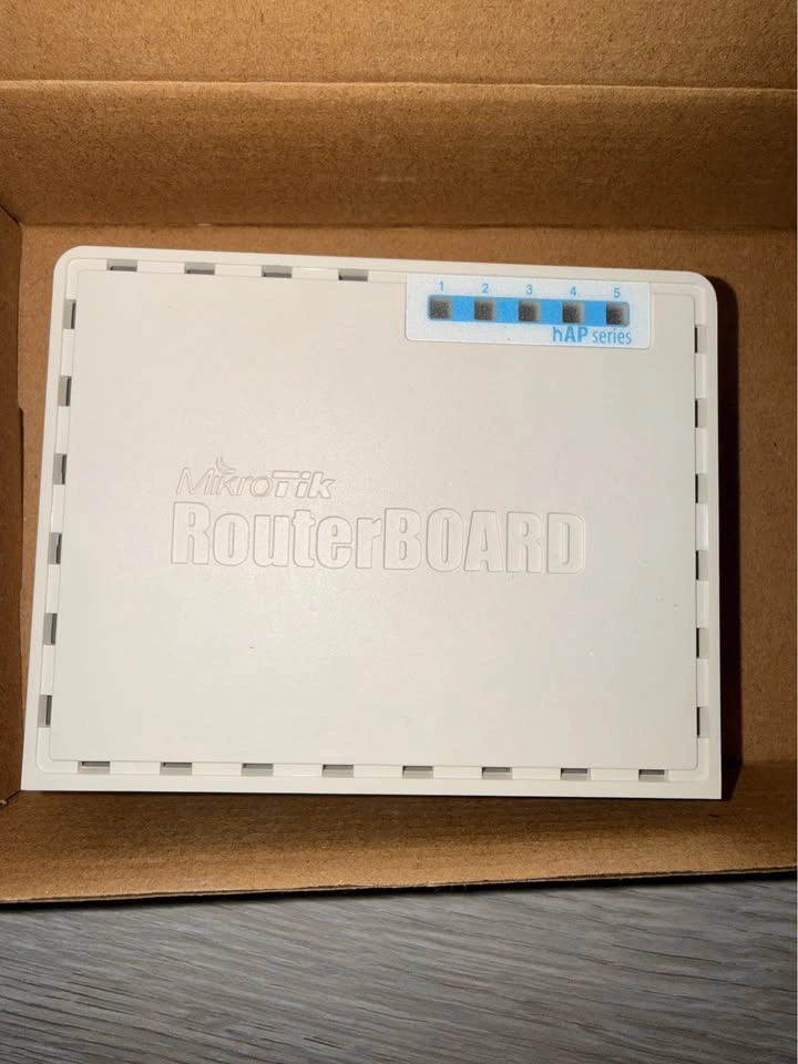 MikroTik hAP ac lite Dual-band Access Point - photo 2