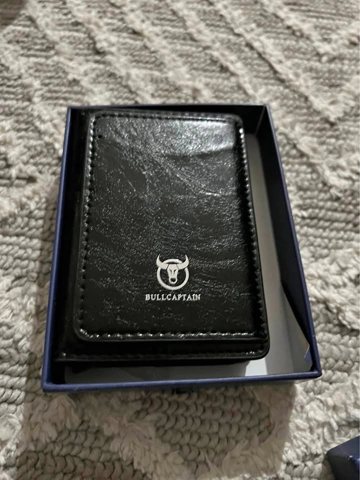 Card holder