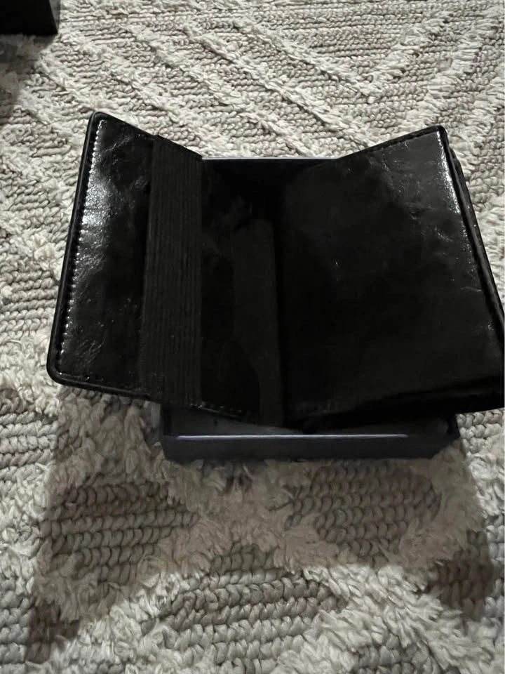 Card holder - photo 4