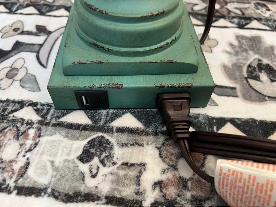 Set of 2: 29" Retro Green Table Lamps with USB & AC Outlet - photo 5