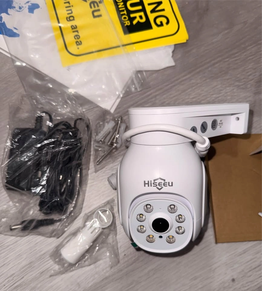 Hiseeu WiFi Security Camera System - photo 3