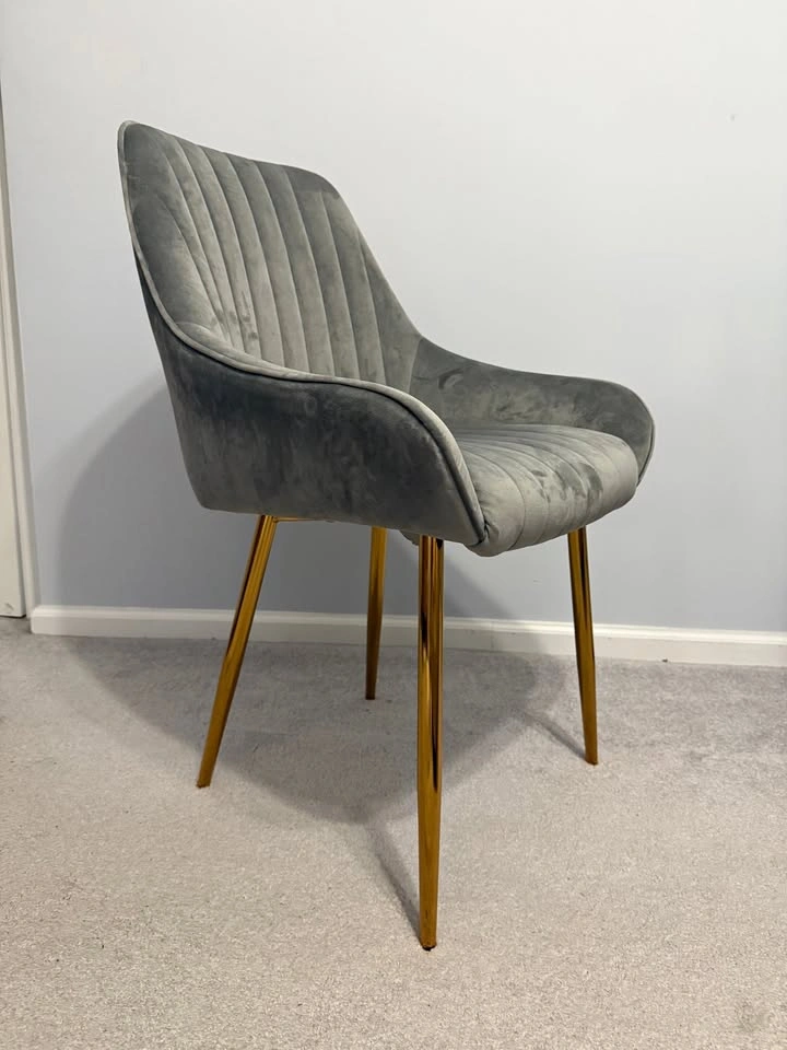 Accent/Vanity Velvet Chair