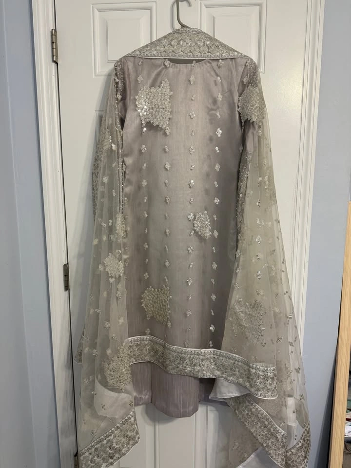 Eid Pakistani/Indian Dress (Small) - photo 5