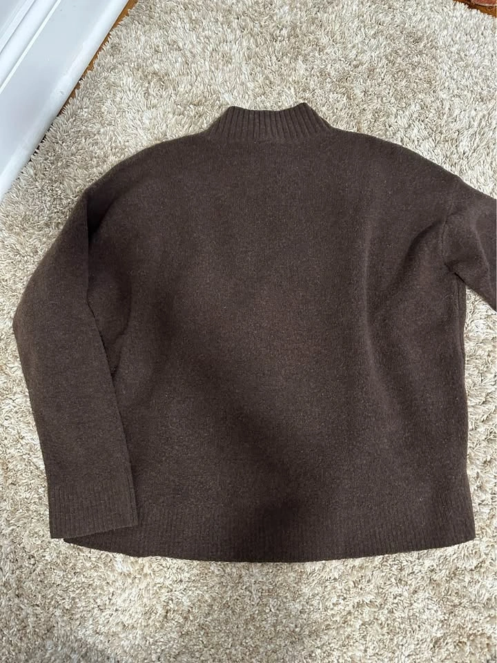 UNIQLO Brown Knit Sweater - photo 2