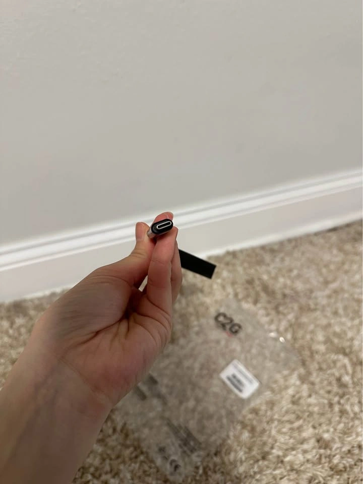 USB-C to Gigabit Ethernet Adapter - photo 3