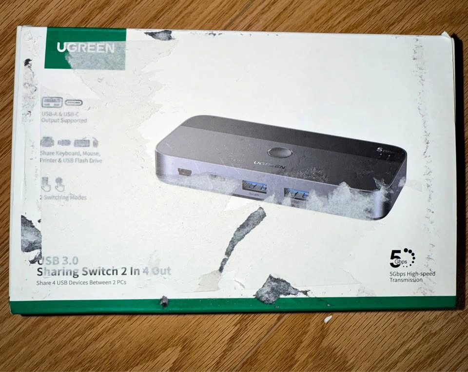UGREEN sharing switch 2 In 4 Out