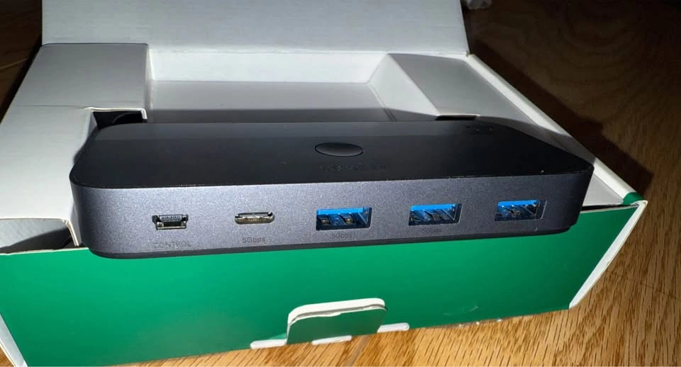 UGREEN sharing switch 2 In 4 Out - photo 4