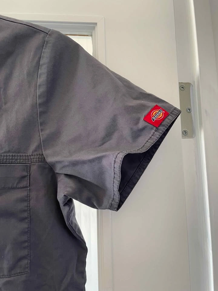Gray Dickies Scrub Top Size M - photo 4