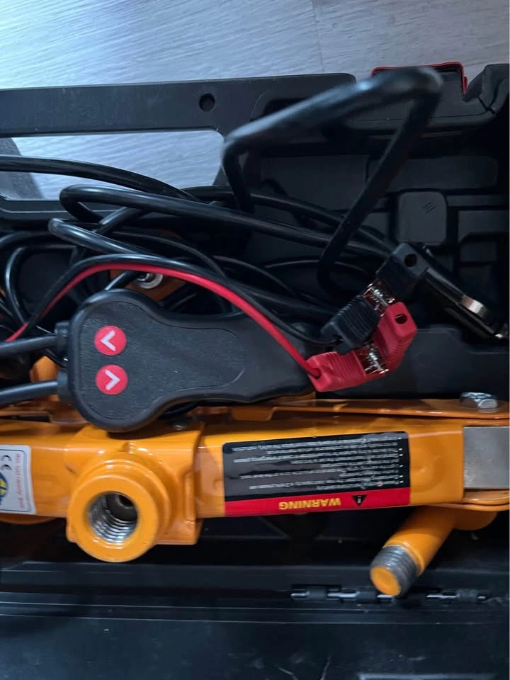 Electric Car Jack BEETRO BE004 - photo 3