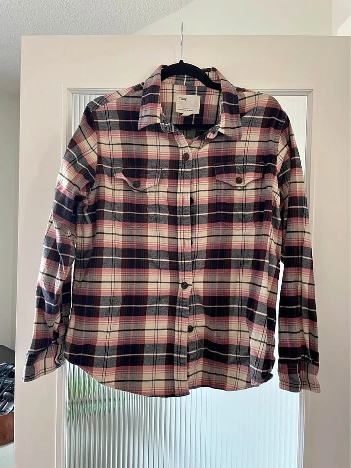 Tilley's Pink, Gray & White Long Sleeve Top