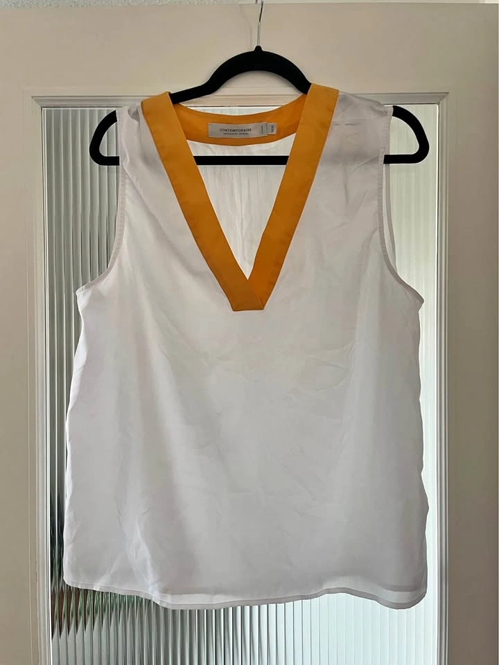 Contemporaine by Simons XL Yellow V-Neck Sheer Overlay