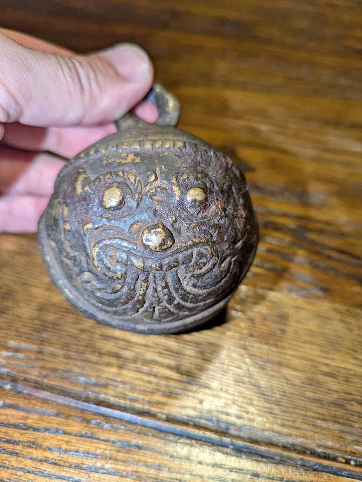 Antique Elephant or water buffalo bronze bell Burmese