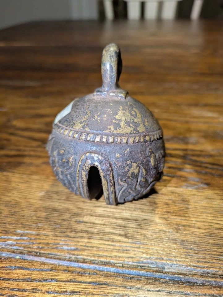 Antique Elephant or water buffalo bronze bell Burmese - photo 3