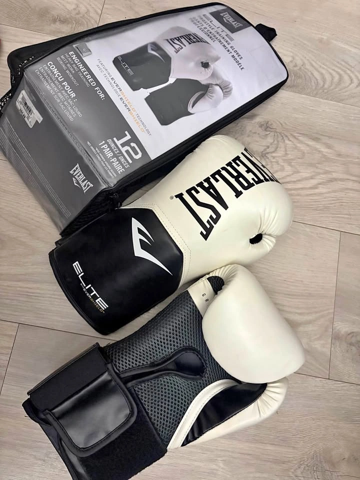 Everlast boxing gloves 12oz