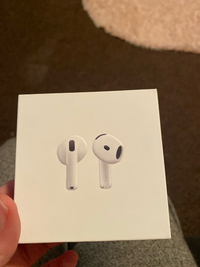 AirPods 4 Brand New - photo 4