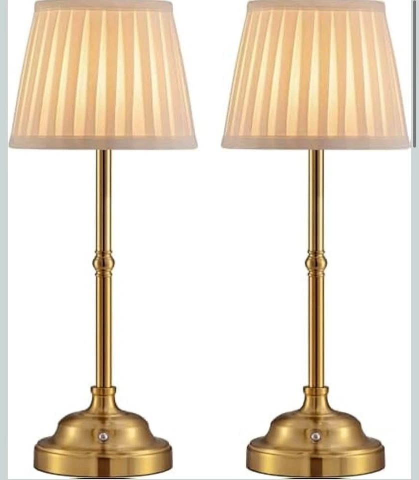 Cordless table lamp rechargeable