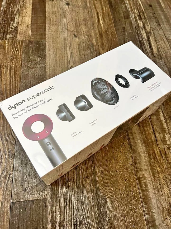 Dyson Supersonic Hair Airwrap, Brand New in Box