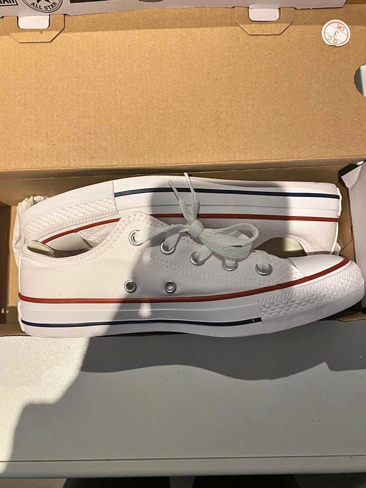 Converse Low Top