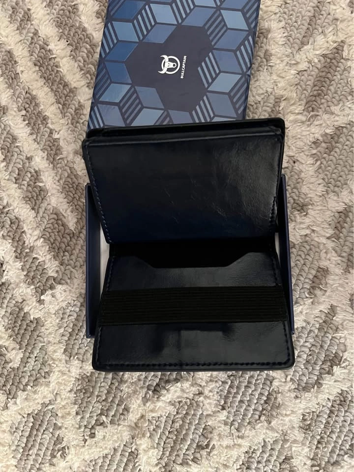 Card wallet - photo 3