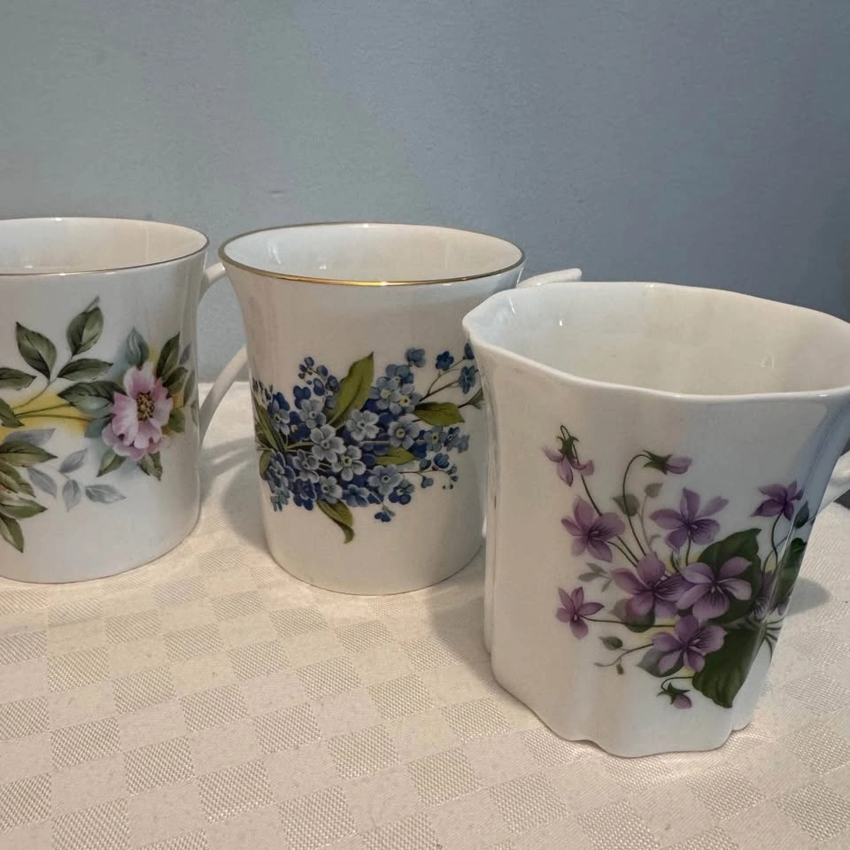Vintage China Coffee Cups - Mix & Match - photo 4