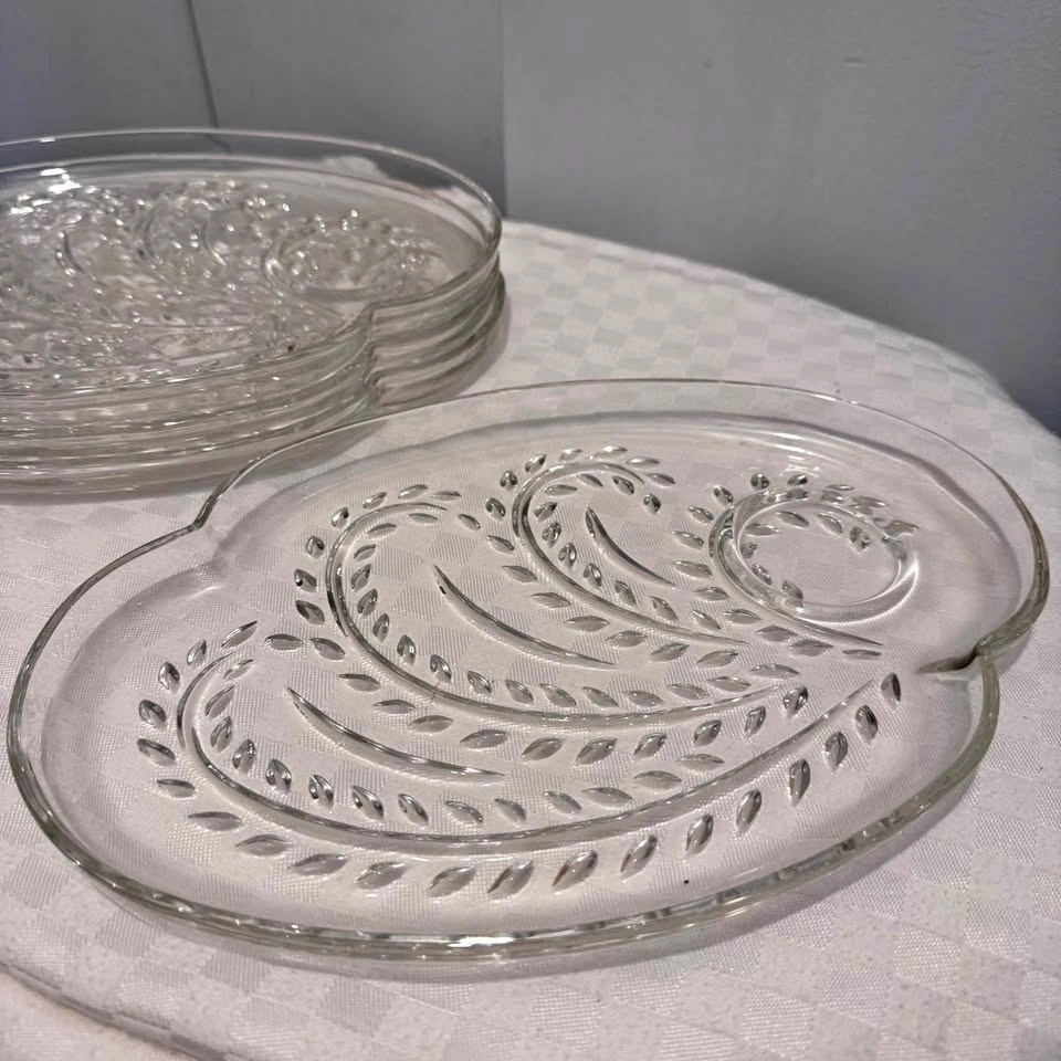 Set of 4 Vintage Homestead Snack Plates - Federal Glass