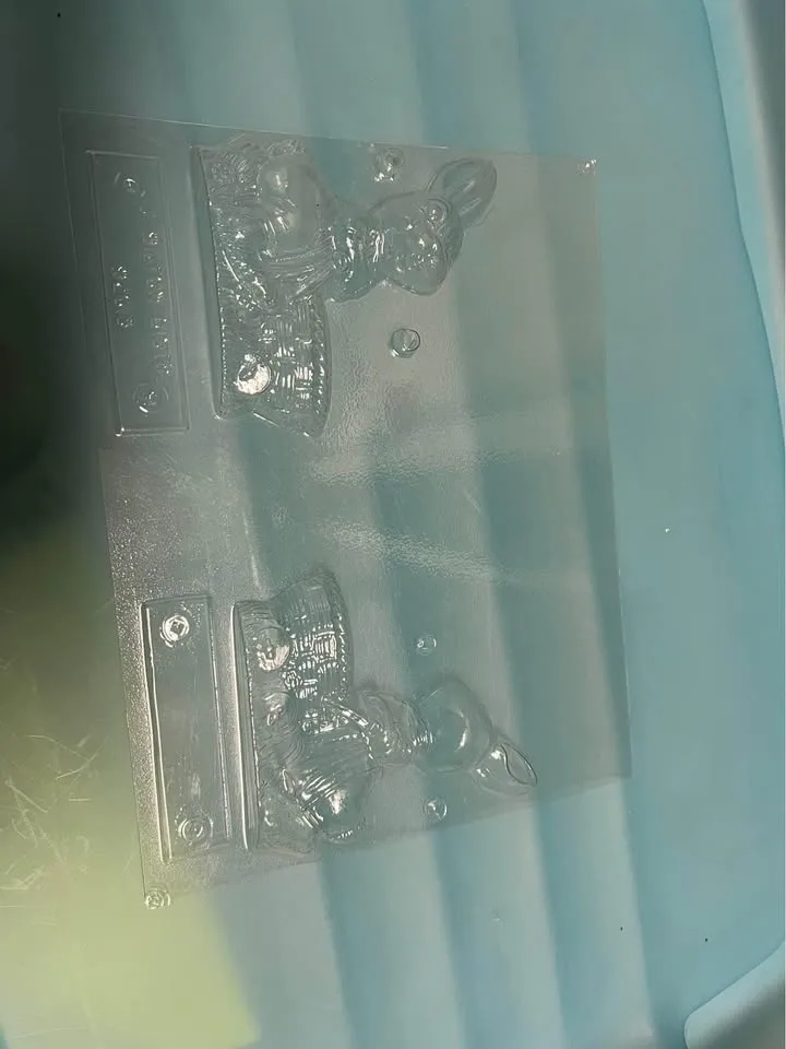 Easter Themed Candy Molds - photo 4