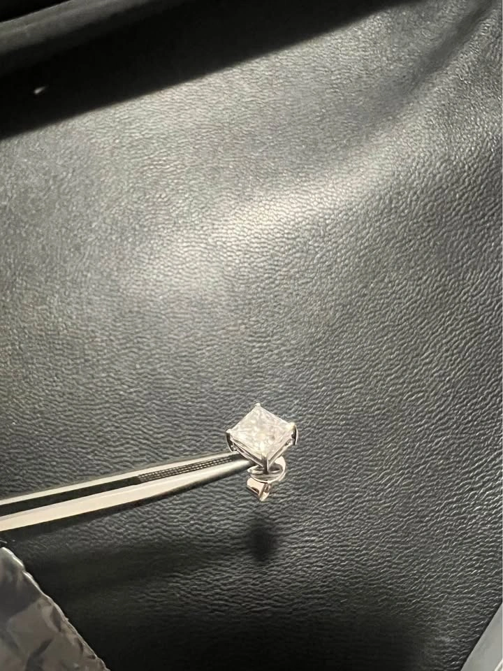 Diamond Studs - photo 4