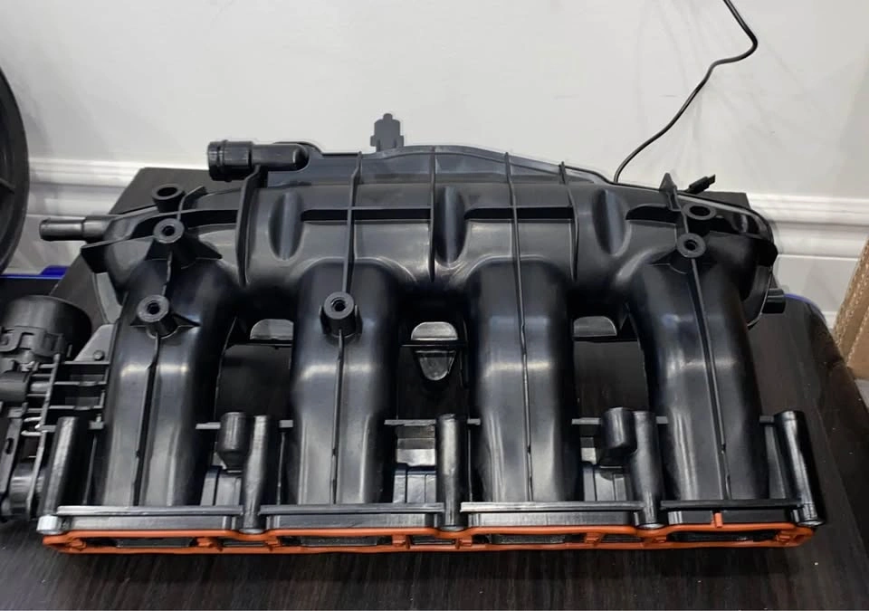 Upper Intake Manifold without Solenoid Valve & Sensor - photo 5