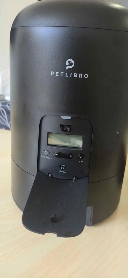 Petlibro Automatic Pet Feeder (Food Dispenser) - photo 3