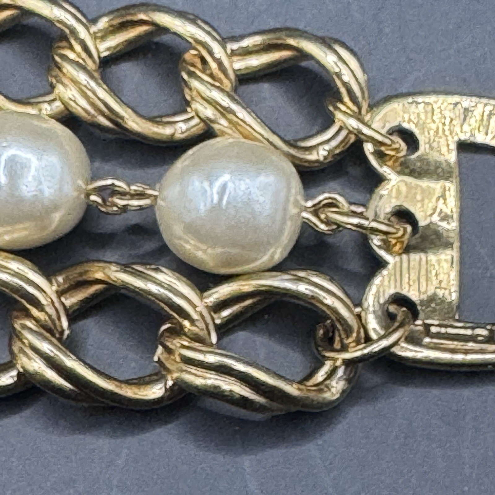 Vintage Signed Napier Gold Tone Faux Pearl Bracelet - photo 4