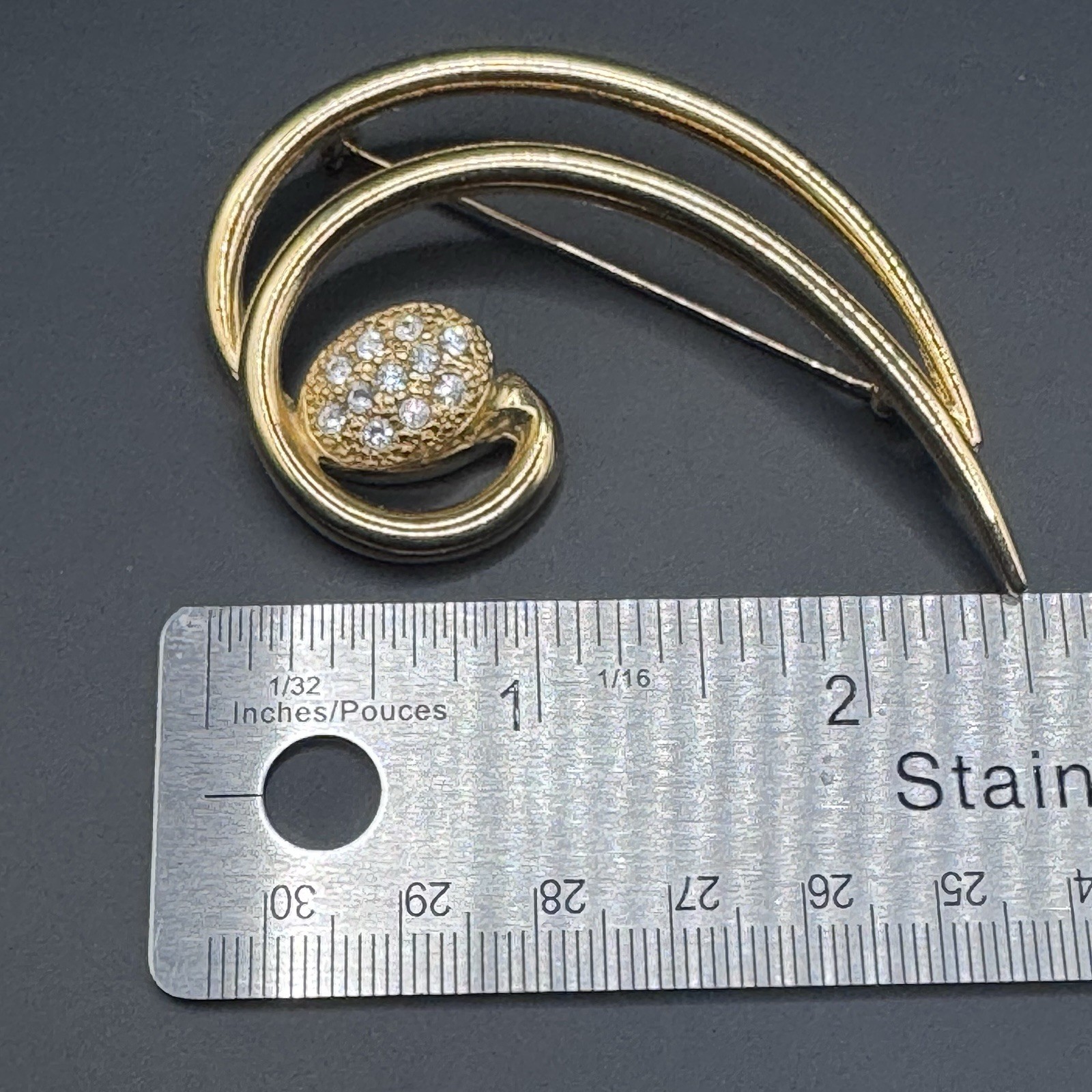 Vintage Gold Tone Rhinestone Brooch - photo 4