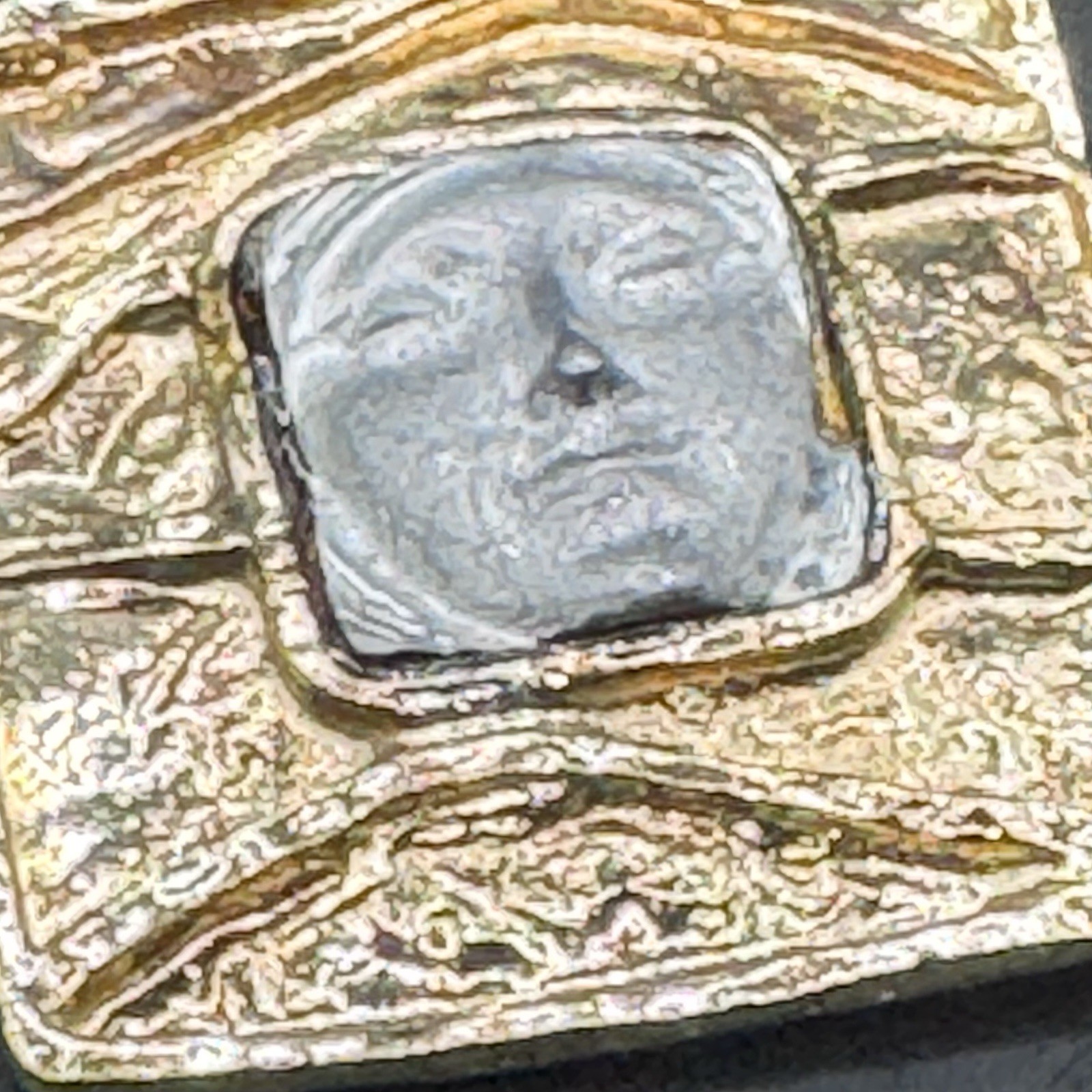 Vintage Gold Tone and Pewter Brooch with Face - Art Jewelry - photo 2