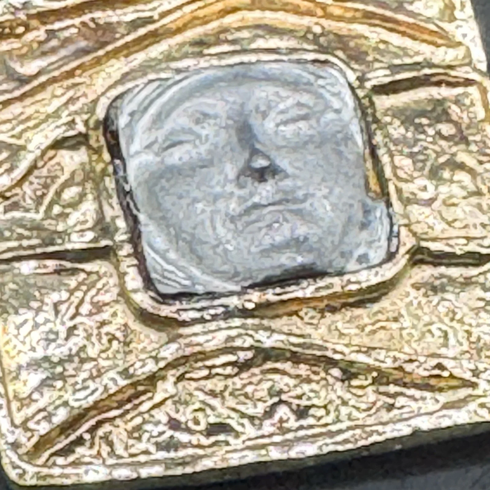 Vintage Gold Tone and Pewter Brooch with Face - Art Jewelry - photo 2