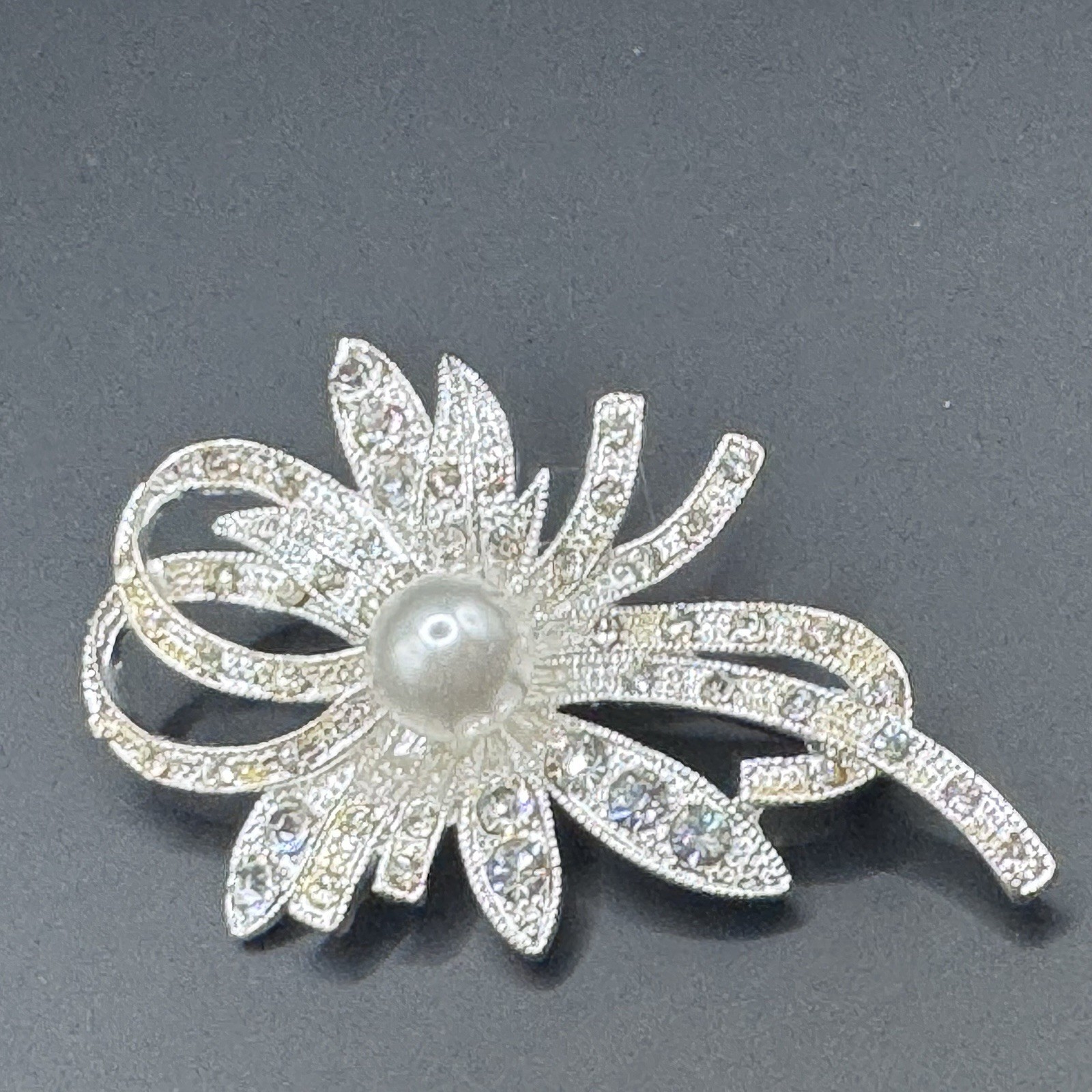 Vintage Pot Metal Rhinestone & Faux Pearl Flower Brooch - photo 3