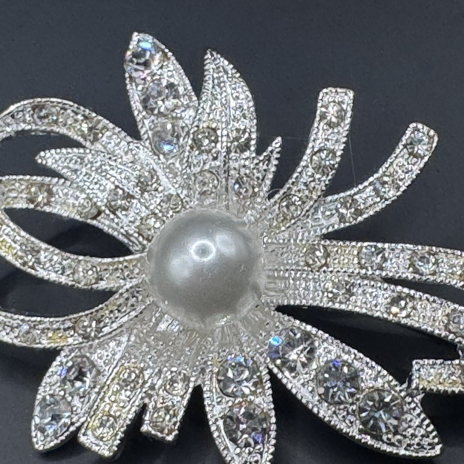 Vintage Pot Metal Rhinestone & Faux Pearl Flower Brooch - photo 4