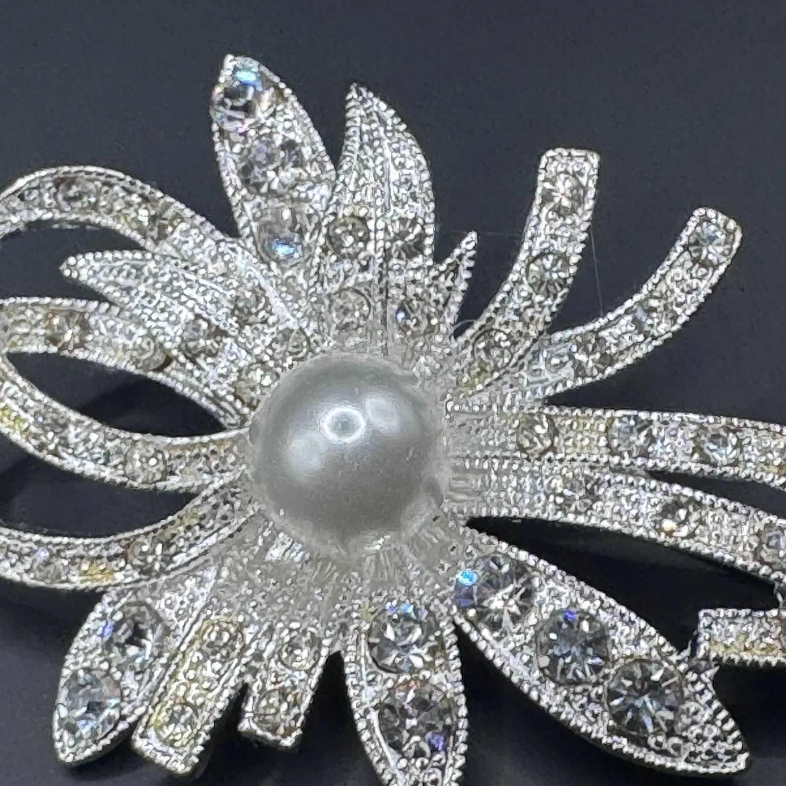 Vintage Pot Metal Rhinestone & Faux Pearl Flower Brooch - photo 4