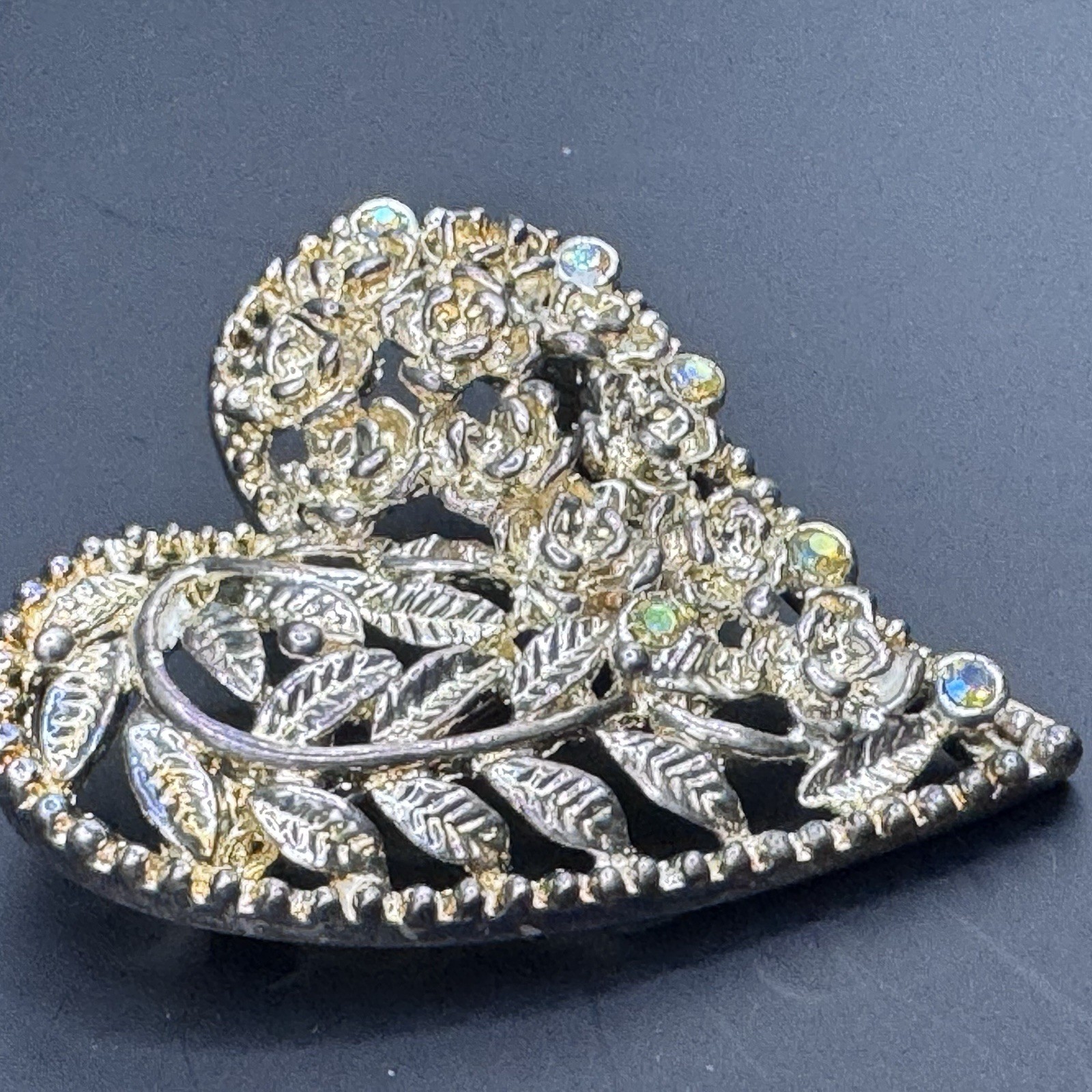 Vintage Gold Tone Rhinestone Heart Brooch - photo 3