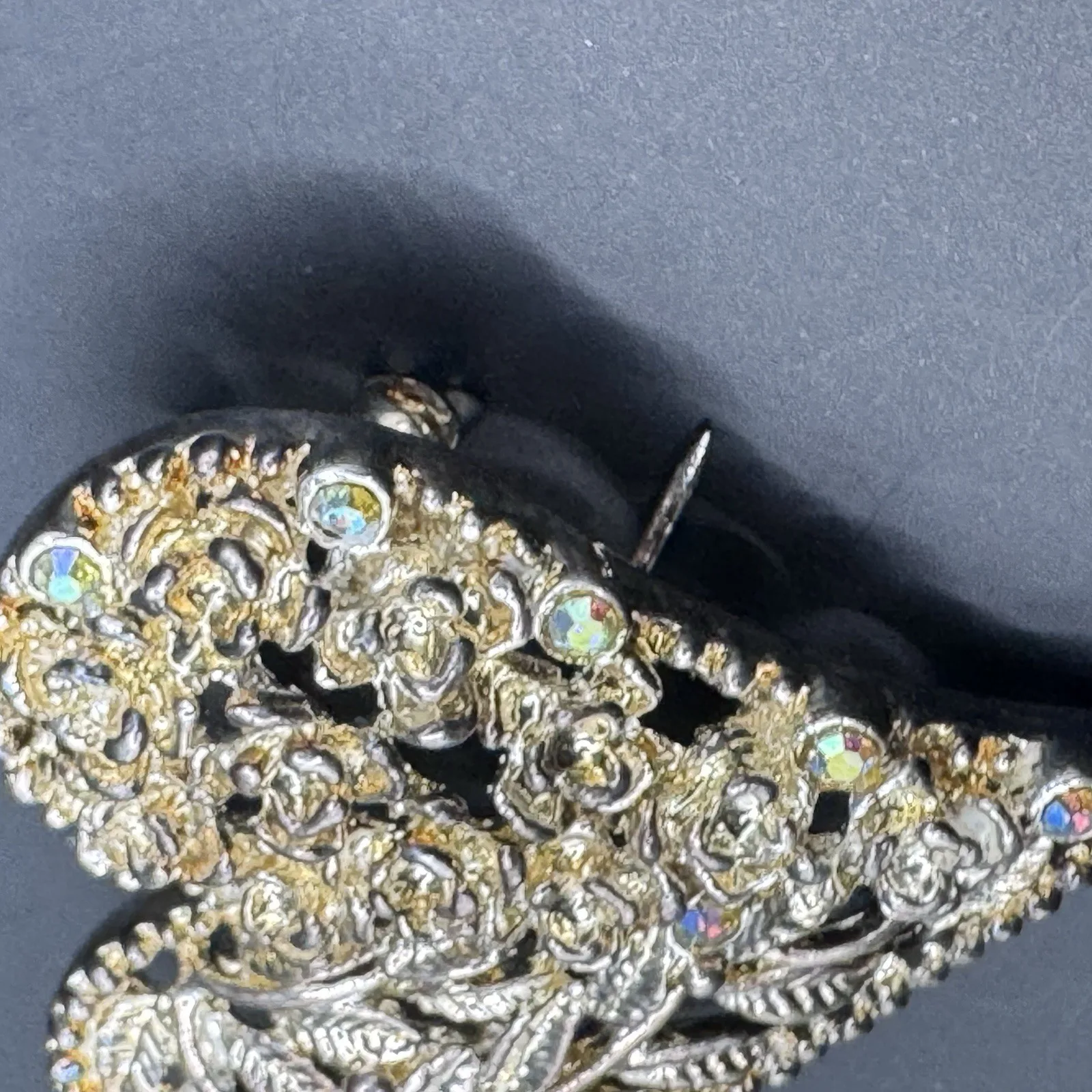 Vintage Gold Tone Rhinestone Heart Brooch - photo 4