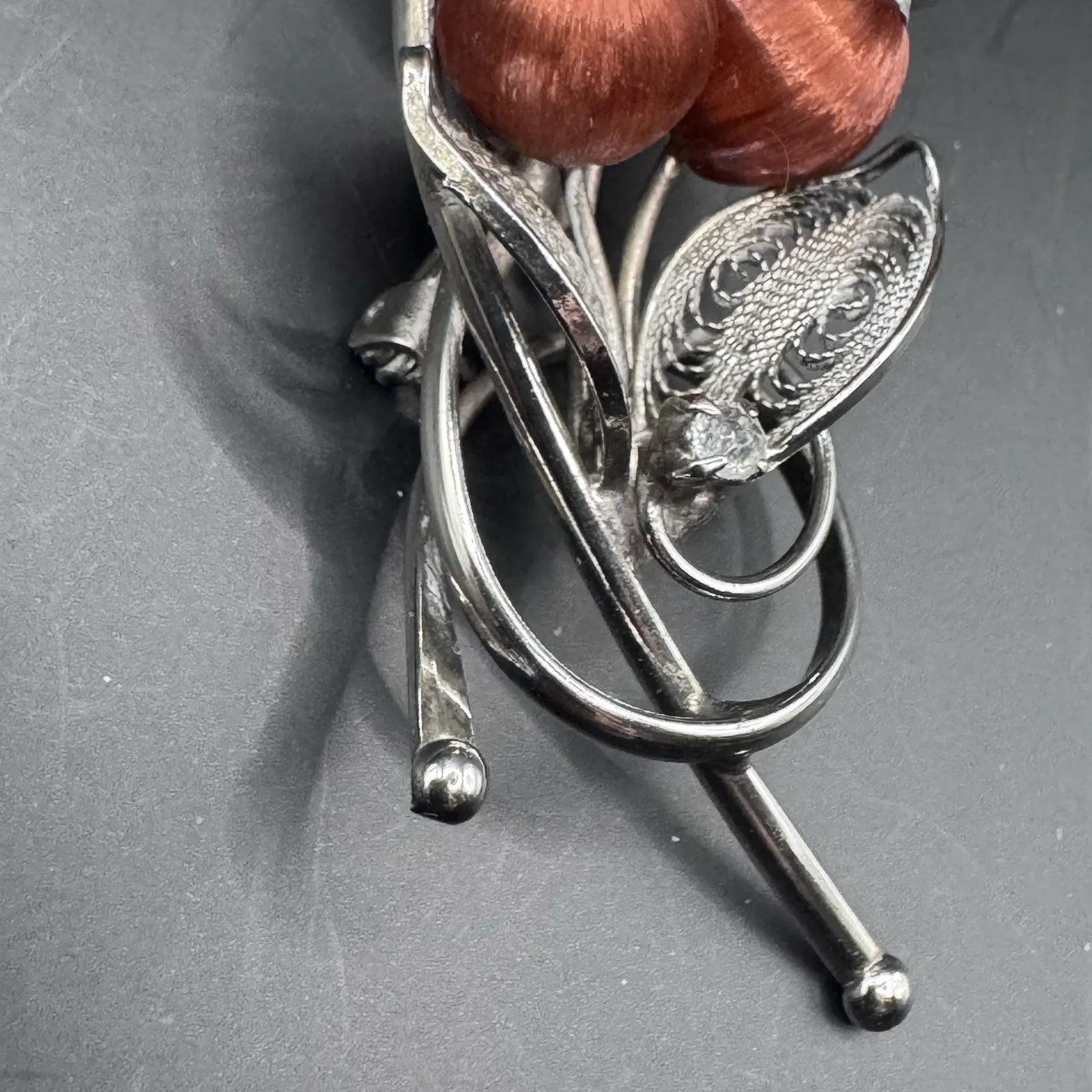 Vintage Silver Tone Filigree Berry Brooch - photo 5
