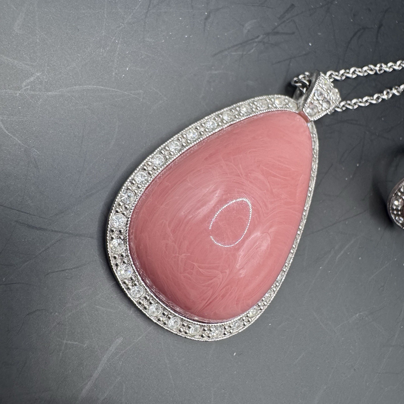 Avon "Pale Fire" 1973 Necklace & Ring Set - Pink Coral Rhineston - photo 4