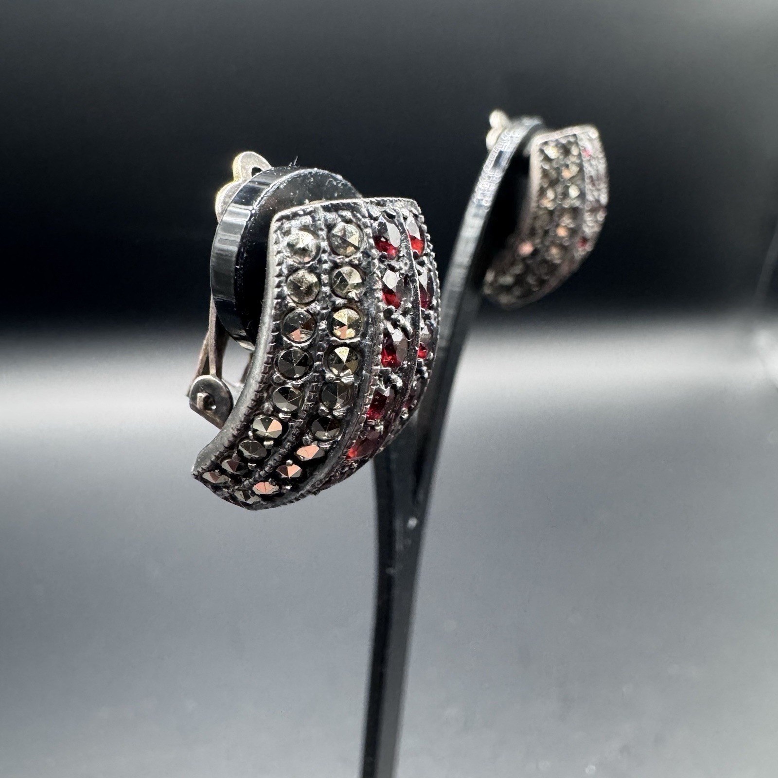 Vintage Marquisite & Red Rhinestone Clip-On Earrings (925) - photo 3