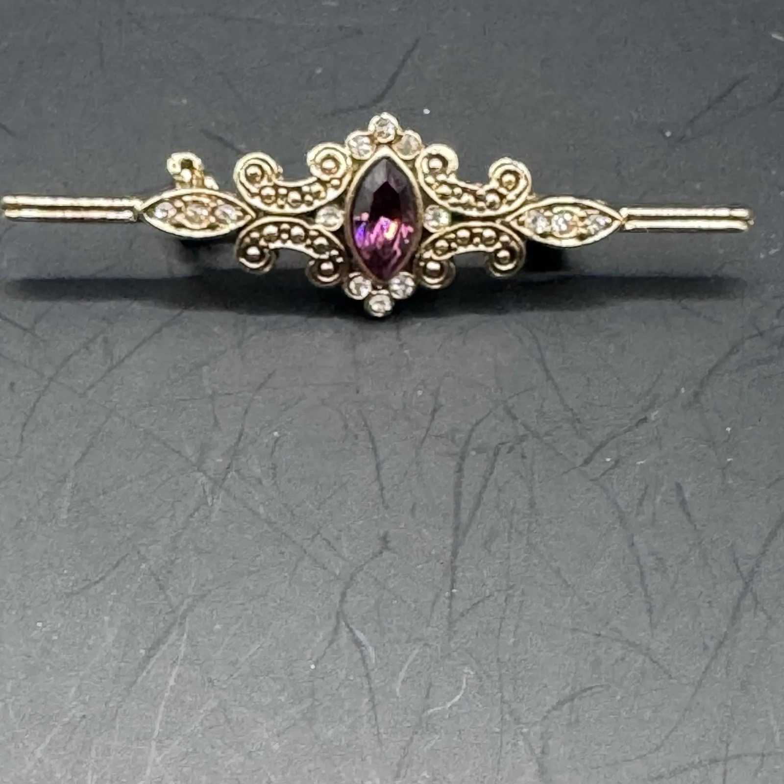 Victorian/Edwardian Reproduction Gold Tone Bar Pin w/ Amethyst C