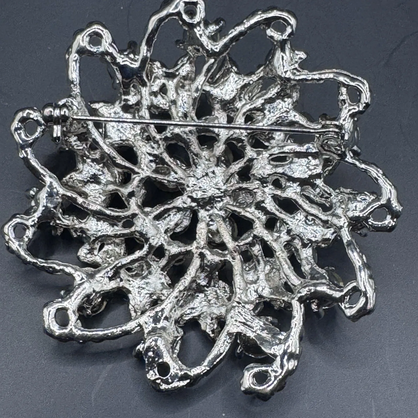 Vintage Silver Toned Rhinestone Floral Brooch - photo 5