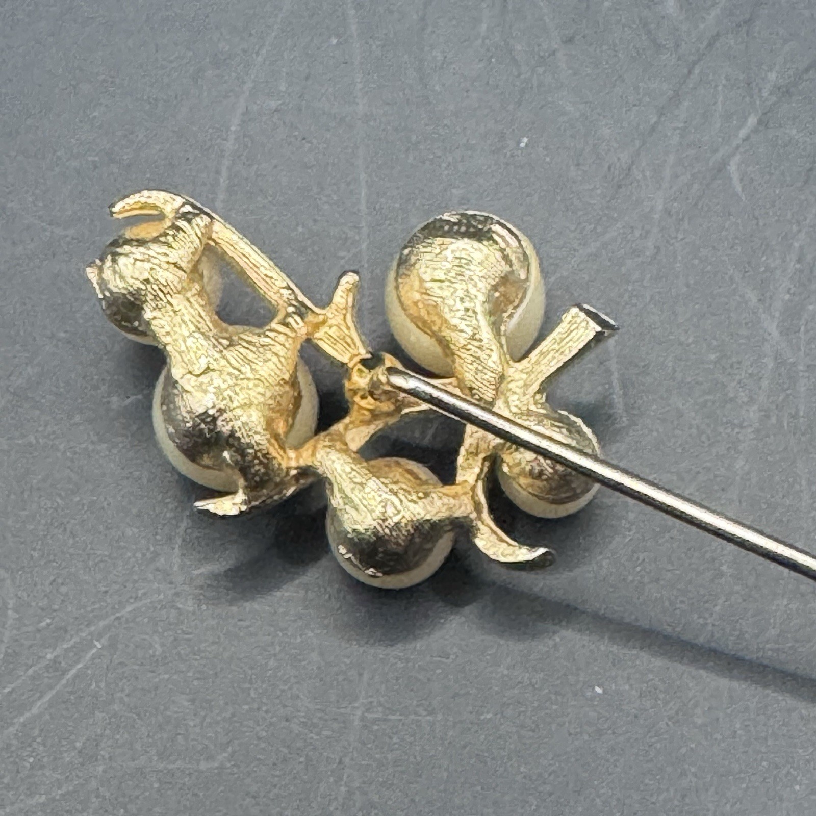 Faux pearl, Victorian revival gold tone stick pin - photo 5
