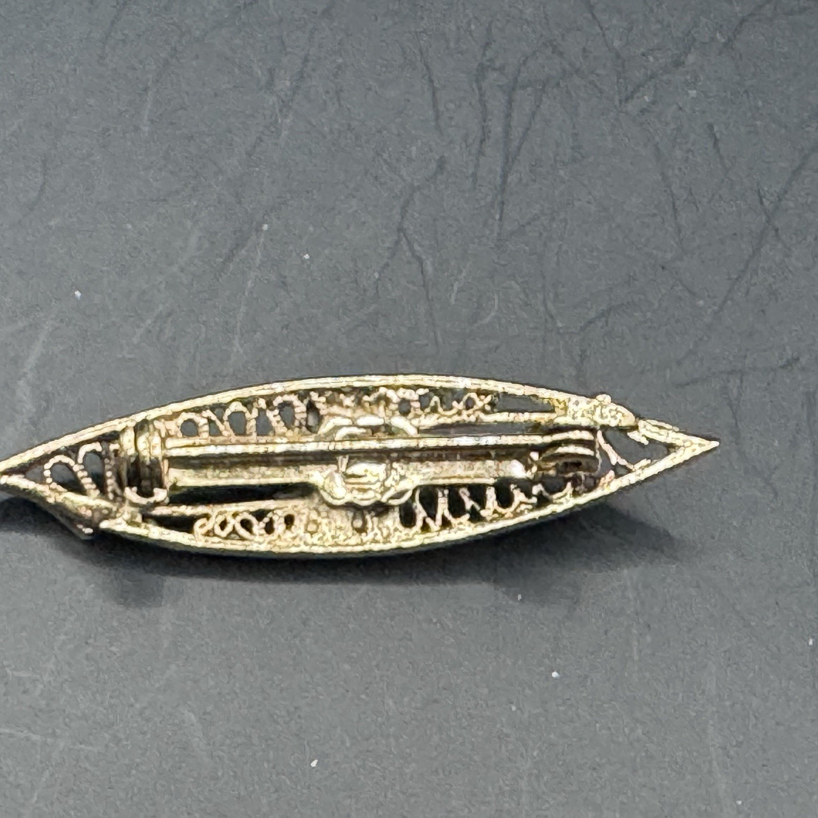 Victorian/Edwardian Reproduction Gold Tone Bar Pin w/ Blue Stone - photo 4
