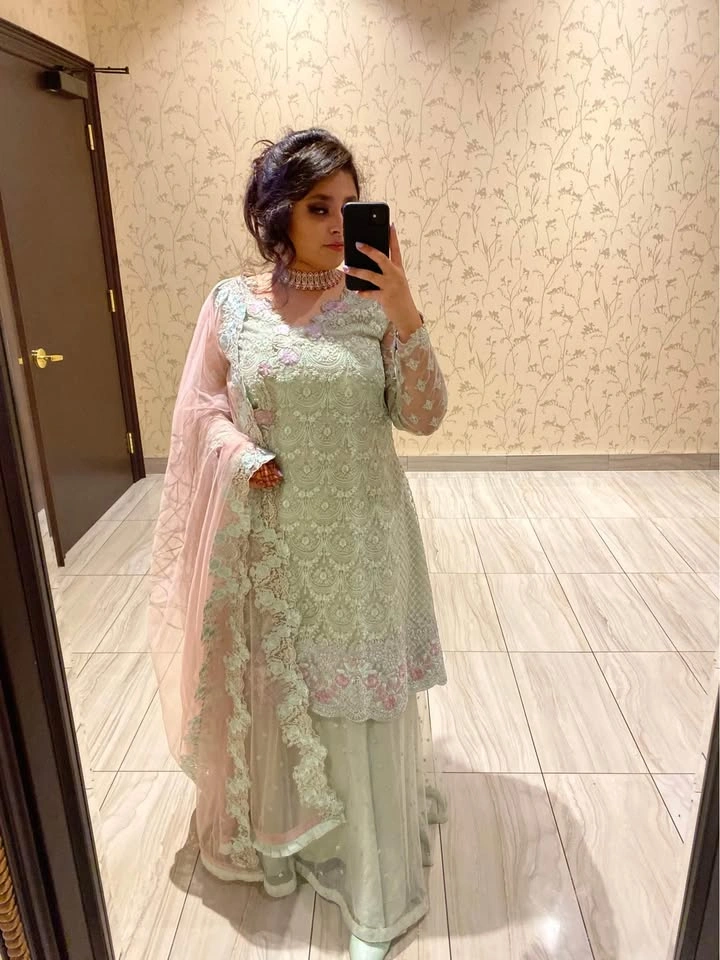 Pakistani outfit - photo 4