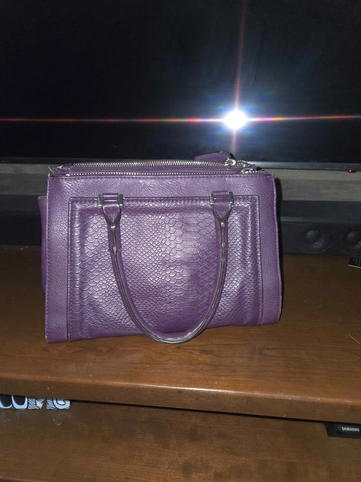 Guess Purple Studded Satchel - photo 2